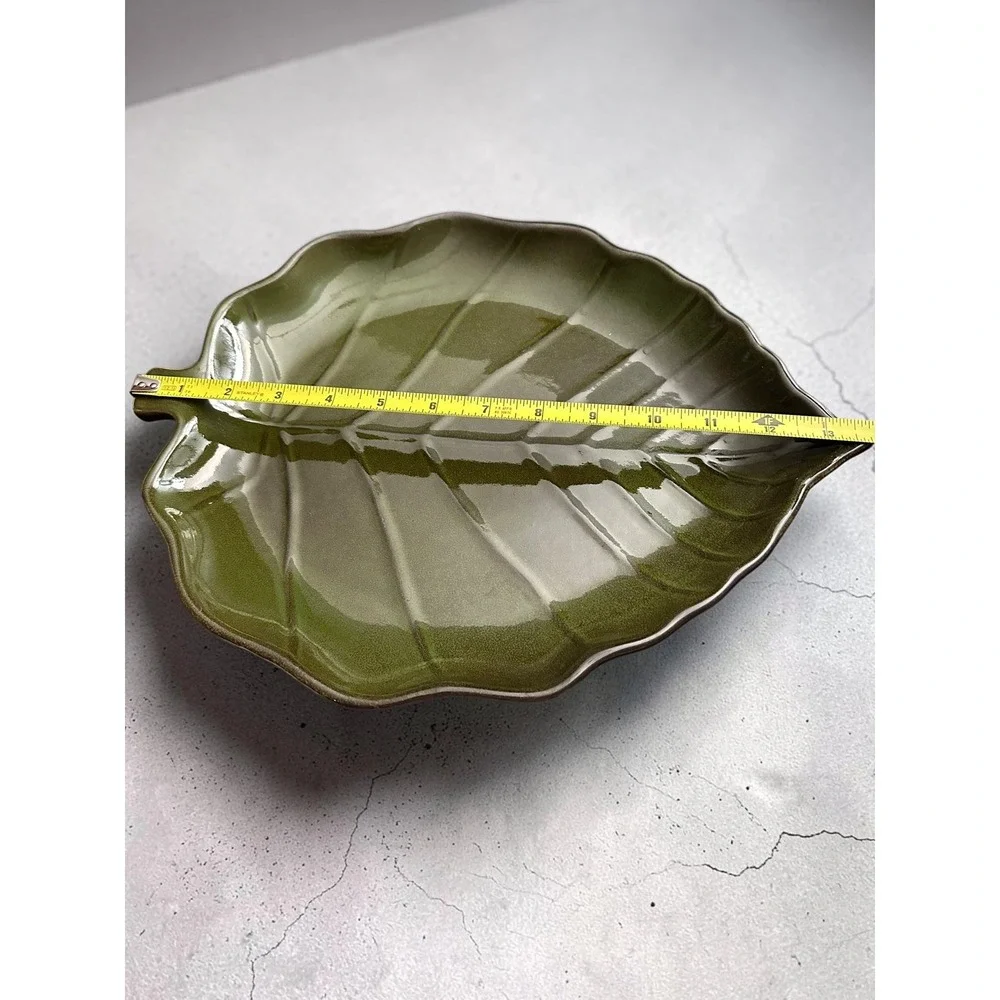 Pfaltzgraff Studio Pastoral Leaves Hand Crafted Leaf Shaped Serving Platter